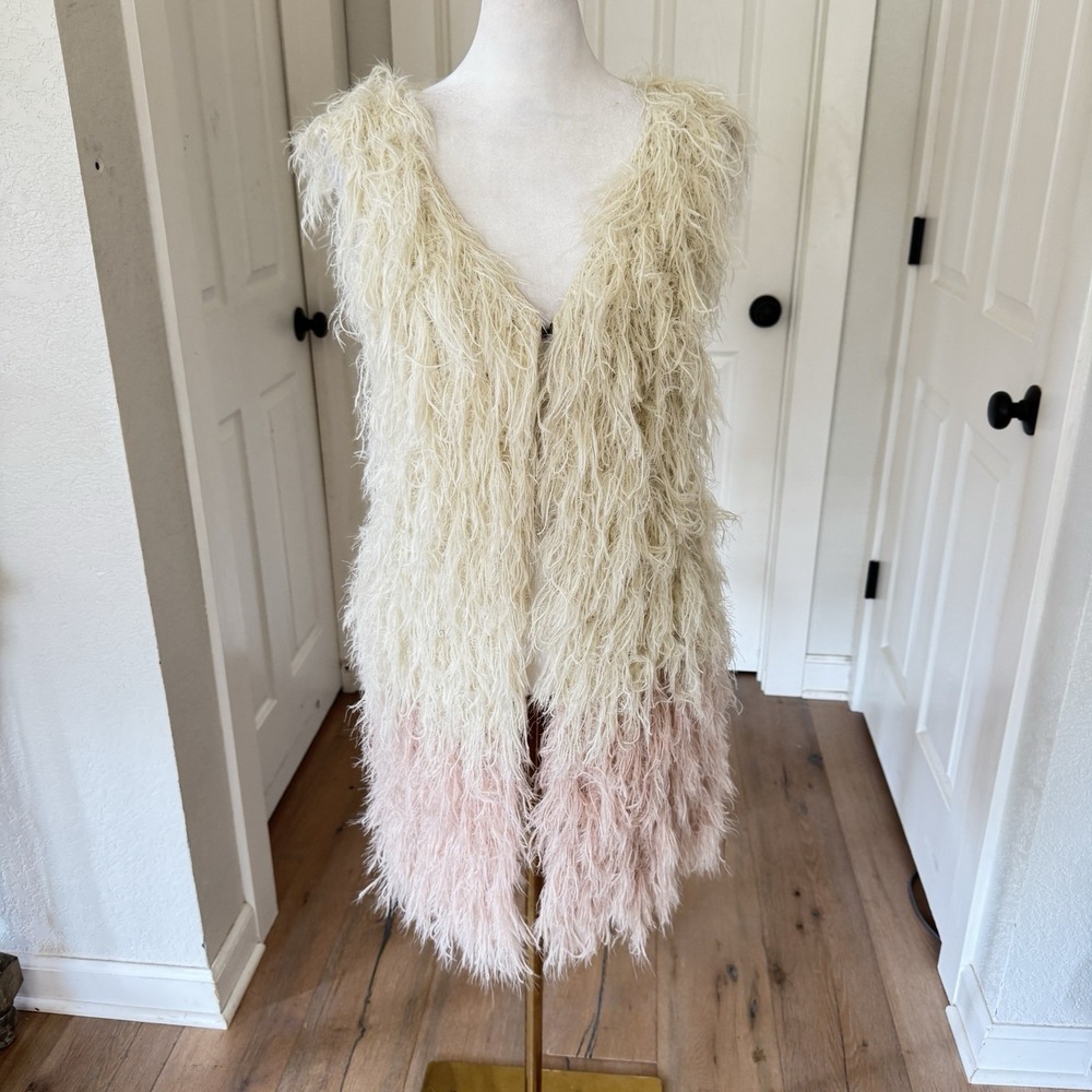 Selfie Couture by Trendology Festival Hipster Boho Fur Ramie Sleeveless Vest S/M - Picture 2 of 8